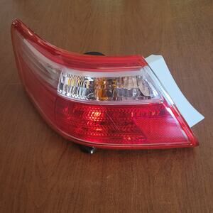 Tail Light Taillamp Left Rear Driver Side LH For 2007 2008 2009 Toyota Camry